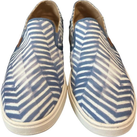 OLUKAI PEHUEA PA'I Hawaiian Brand Canvas Slip On Shoe Blue White 9.5 EUR 39.5 - Picture 6 of 8